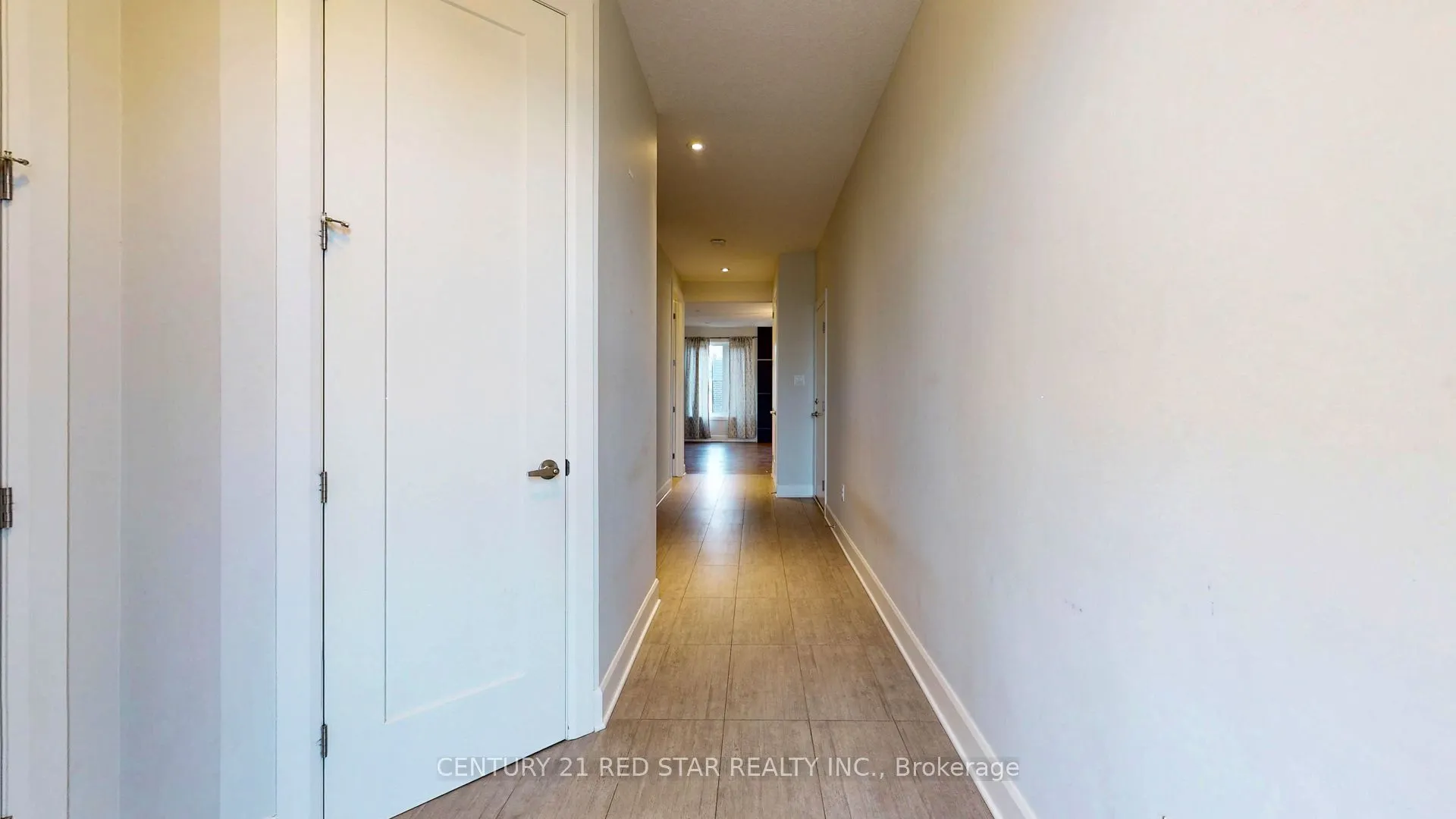 499 Sophia Crescent #32