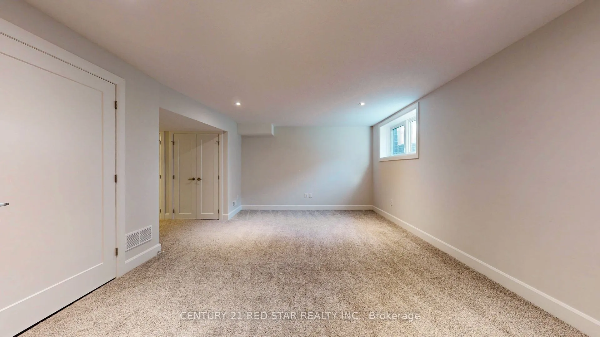 499 Sophia Crescent #32