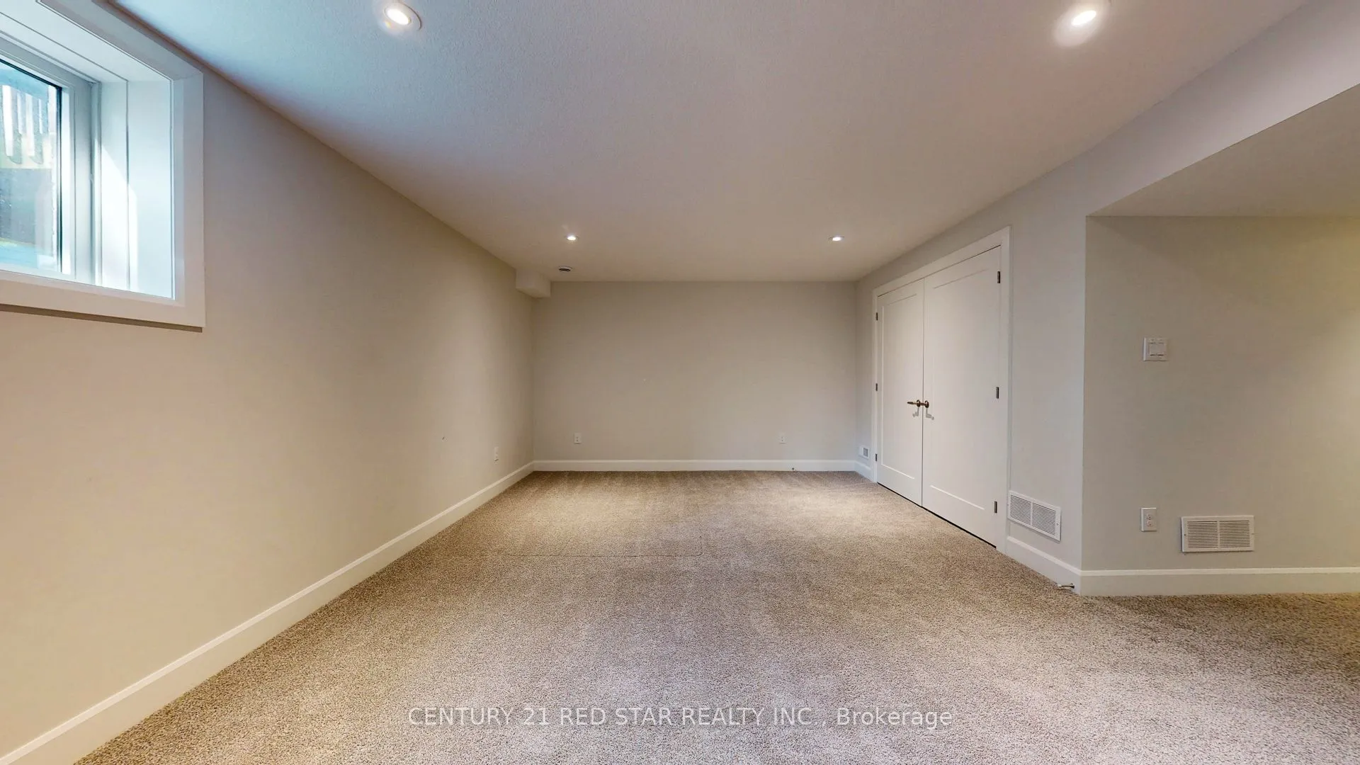 499 Sophia Crescent #32