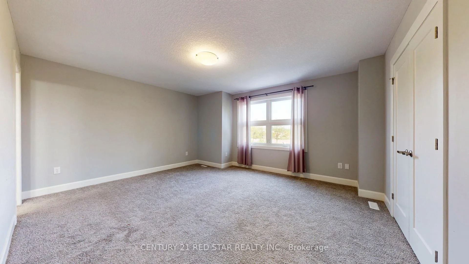 499 Sophia Crescent #32