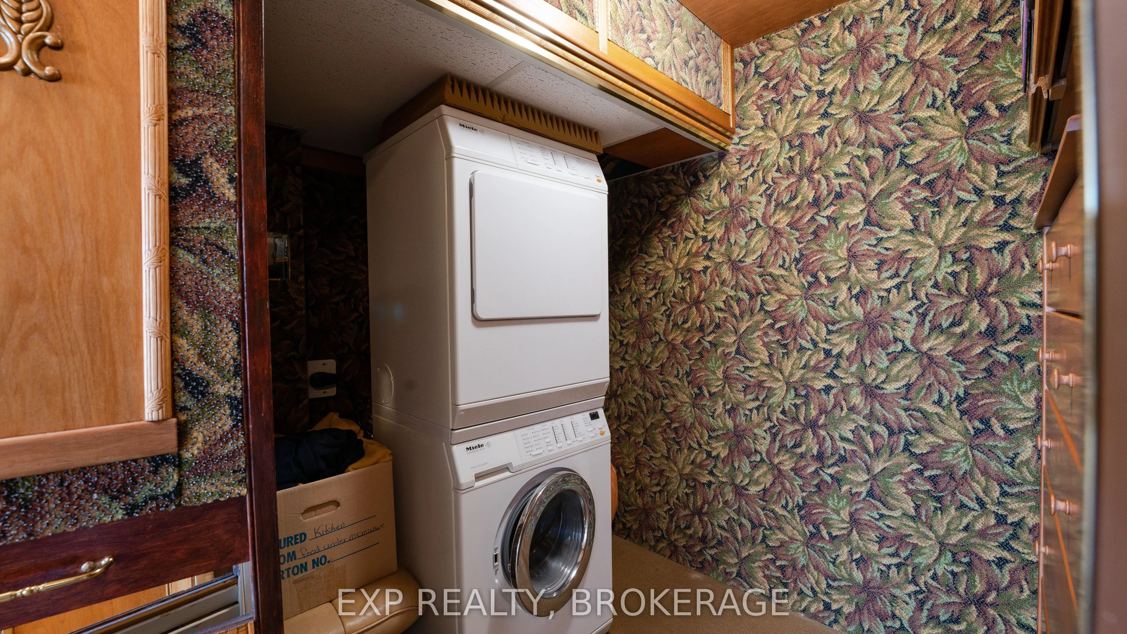 185 ONTARIO Street, #1407