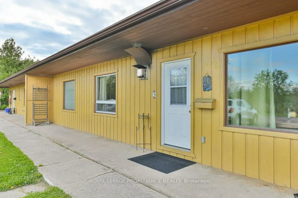 108575 Highway 7 Highway