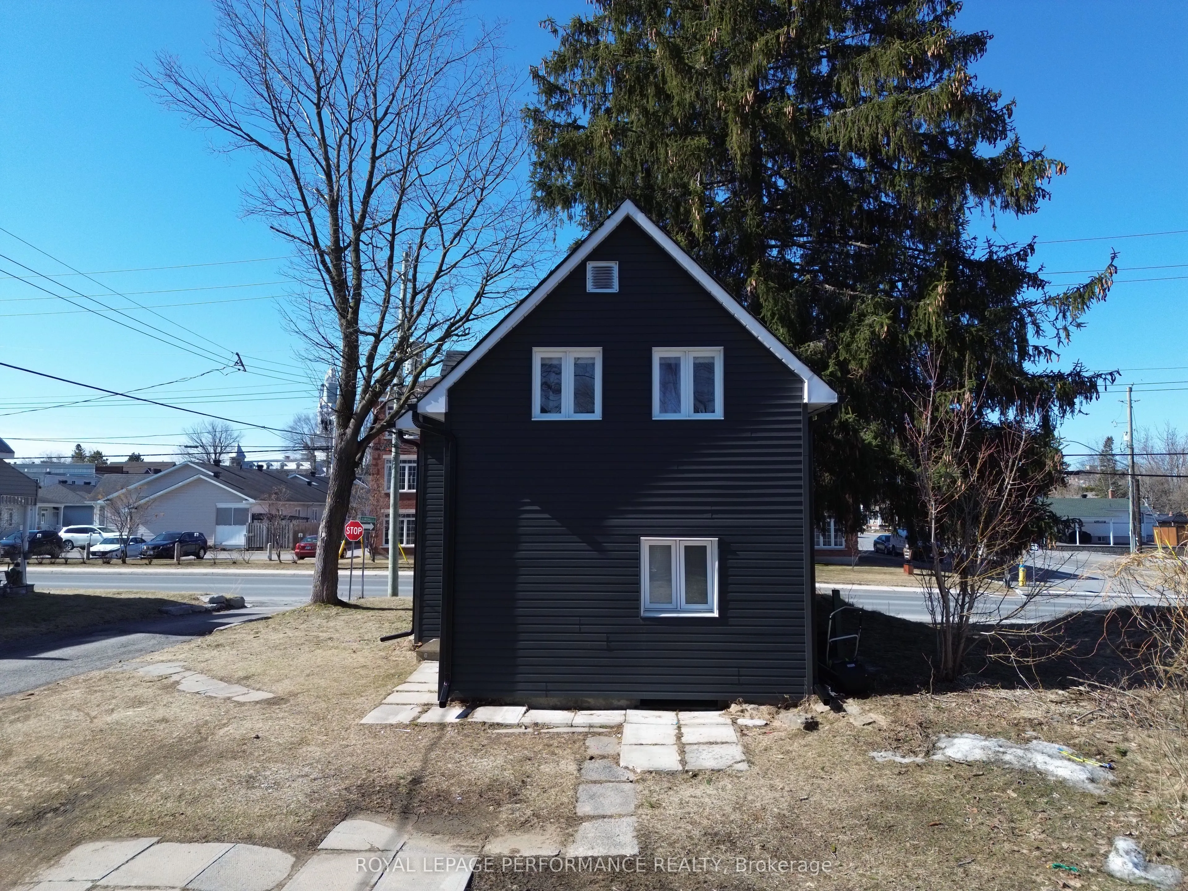 621 Edwards Street