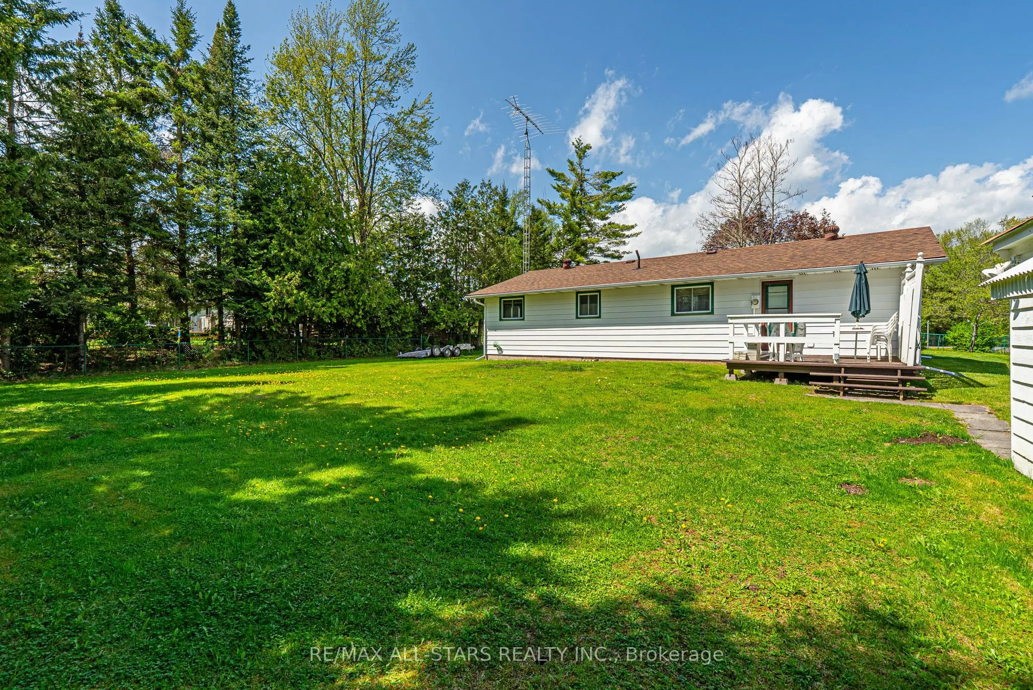 104 Trent Canal Road