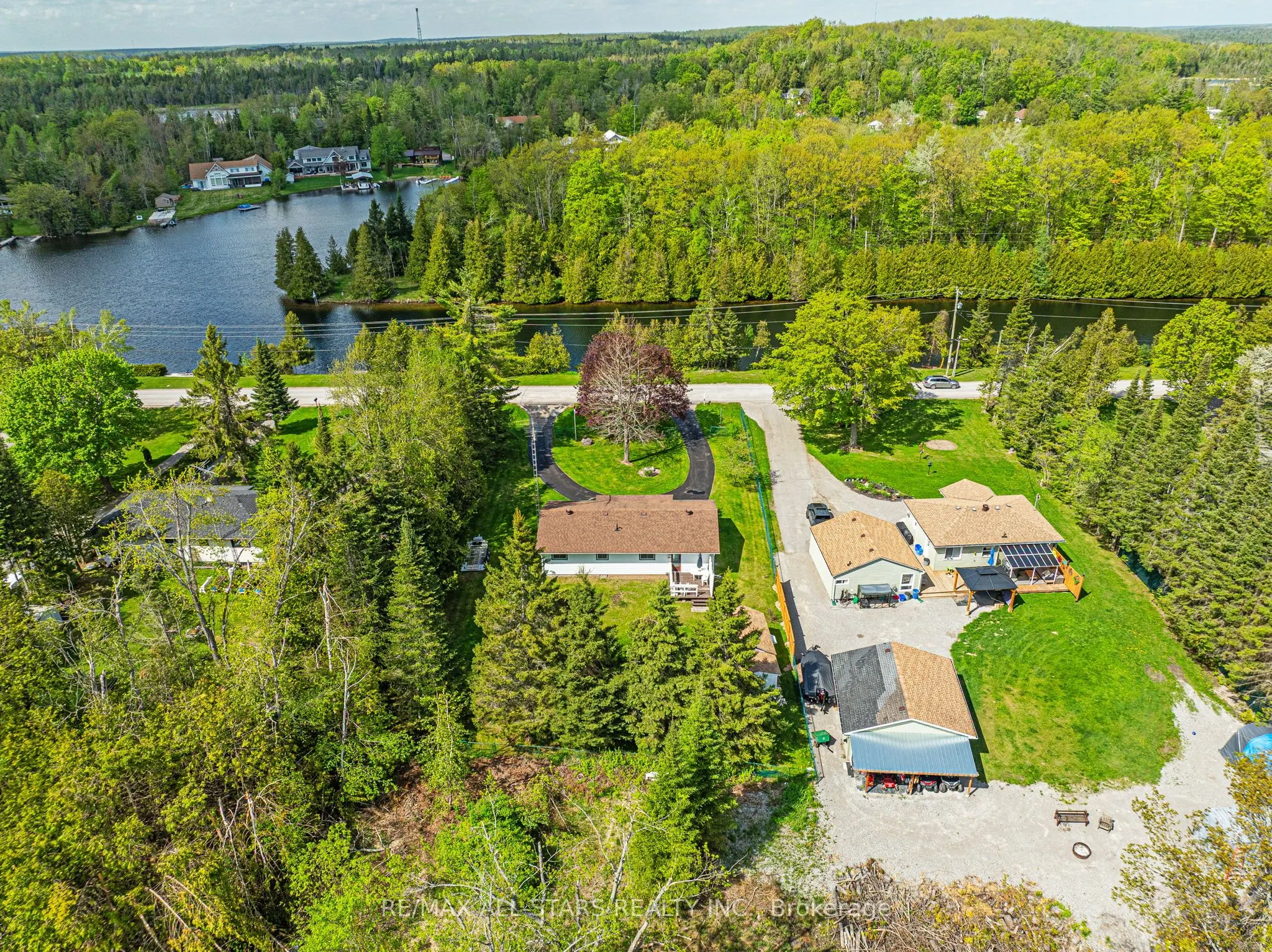 104 Trent Canal Road