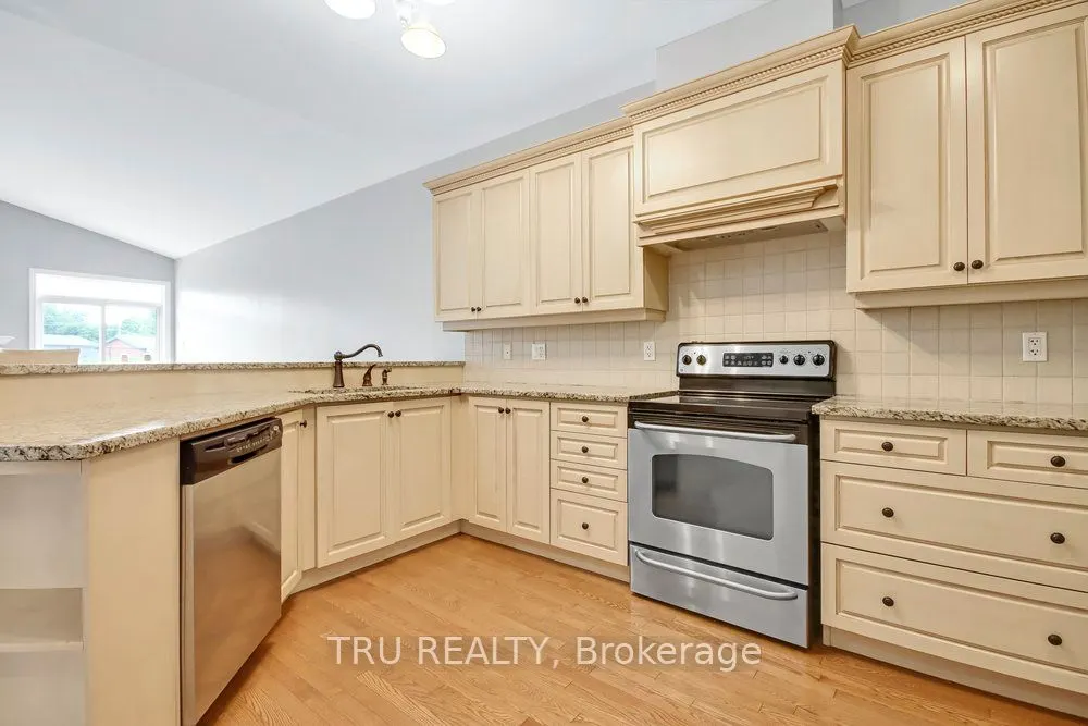 108 VILLAGEVIEW Private