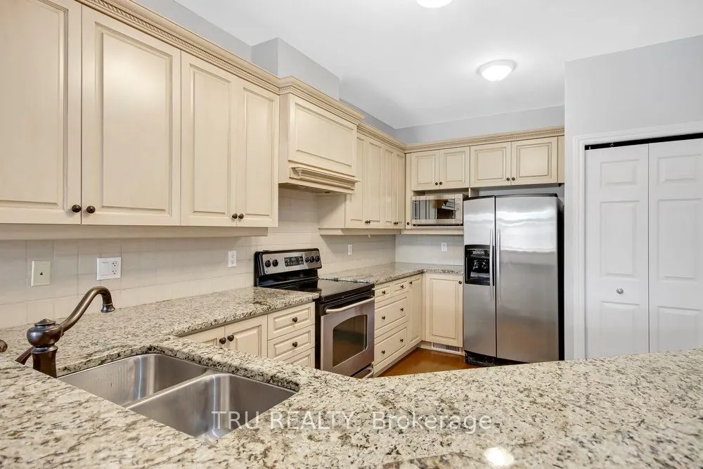 108 VILLAGEVIEW Private