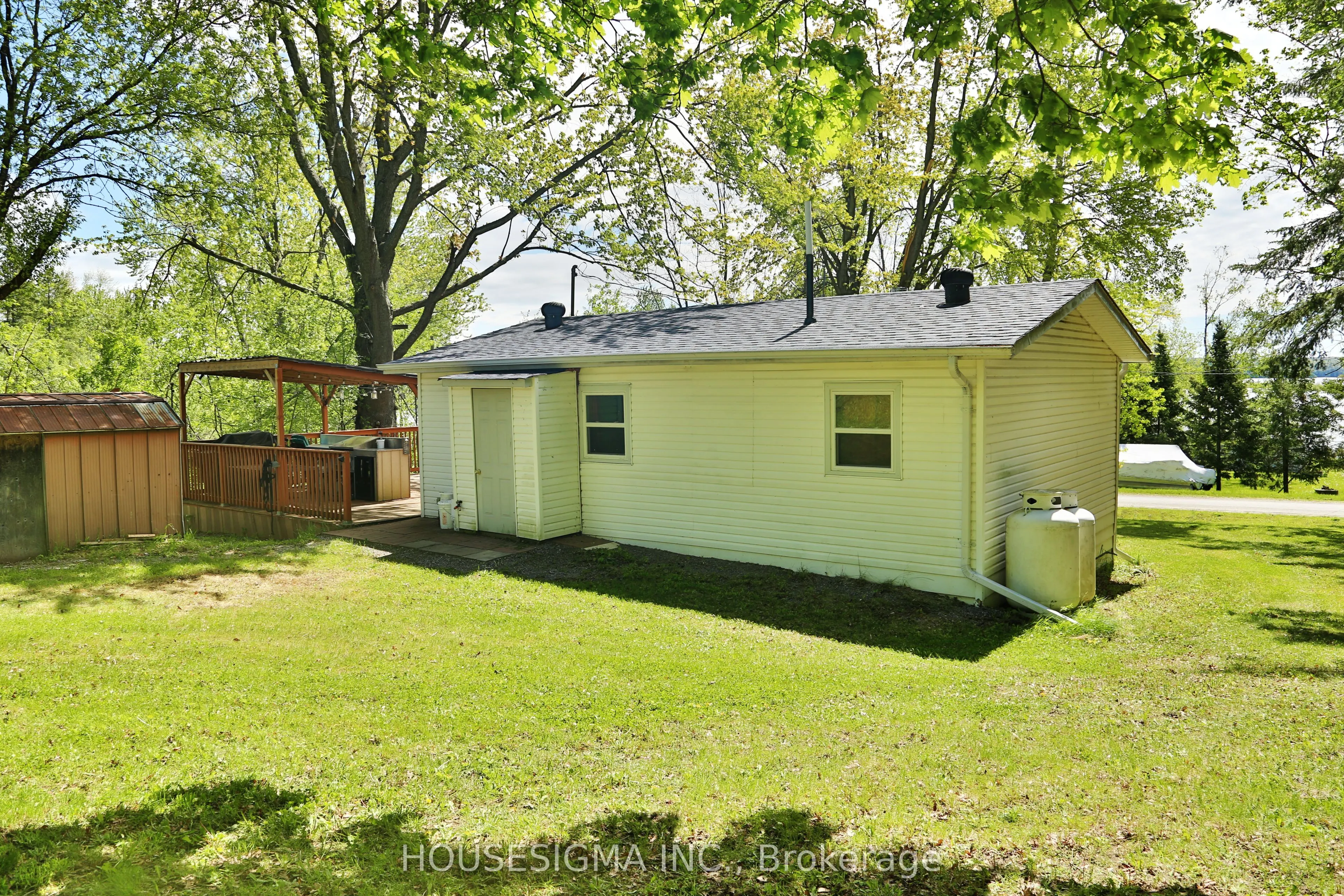 1106 Island View Drive
