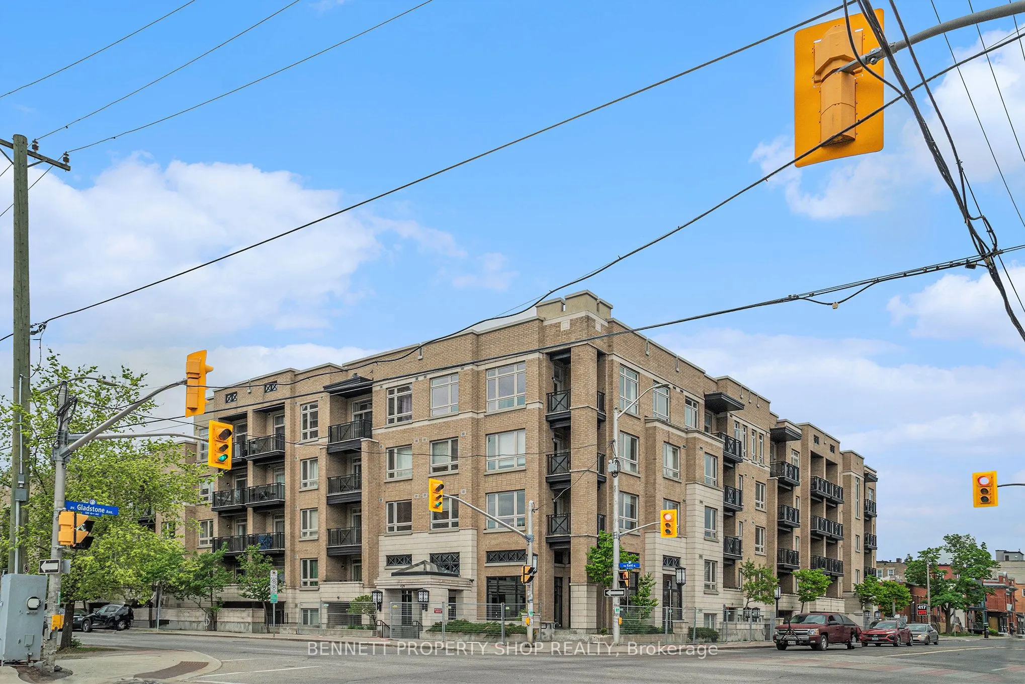 429 Kent Street, #313