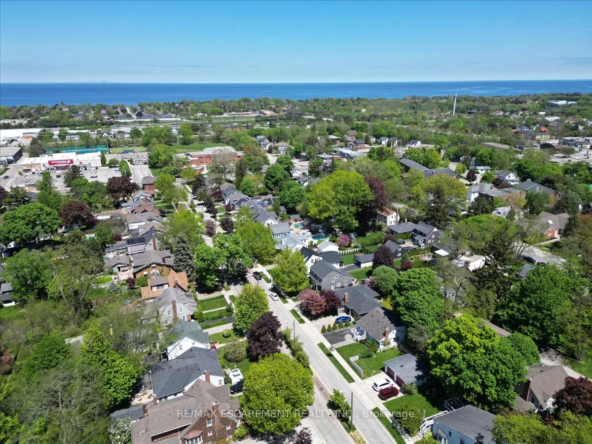 23 NELLES Boulevard