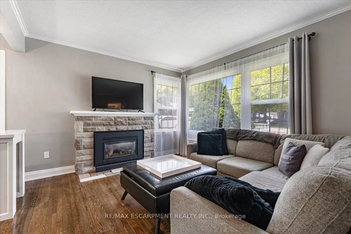 23 NELLES Boulevard