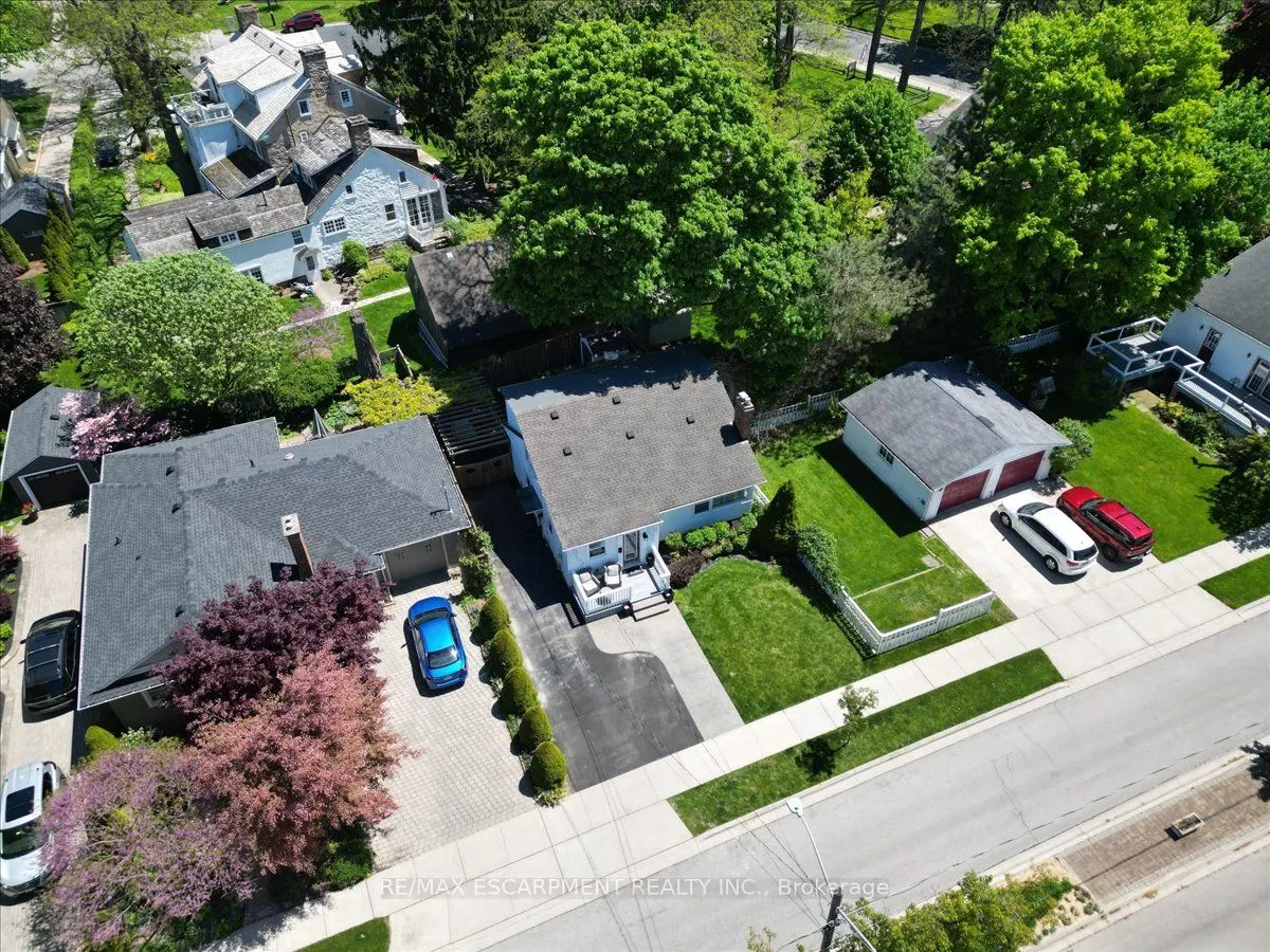 23 NELLES Boulevard
