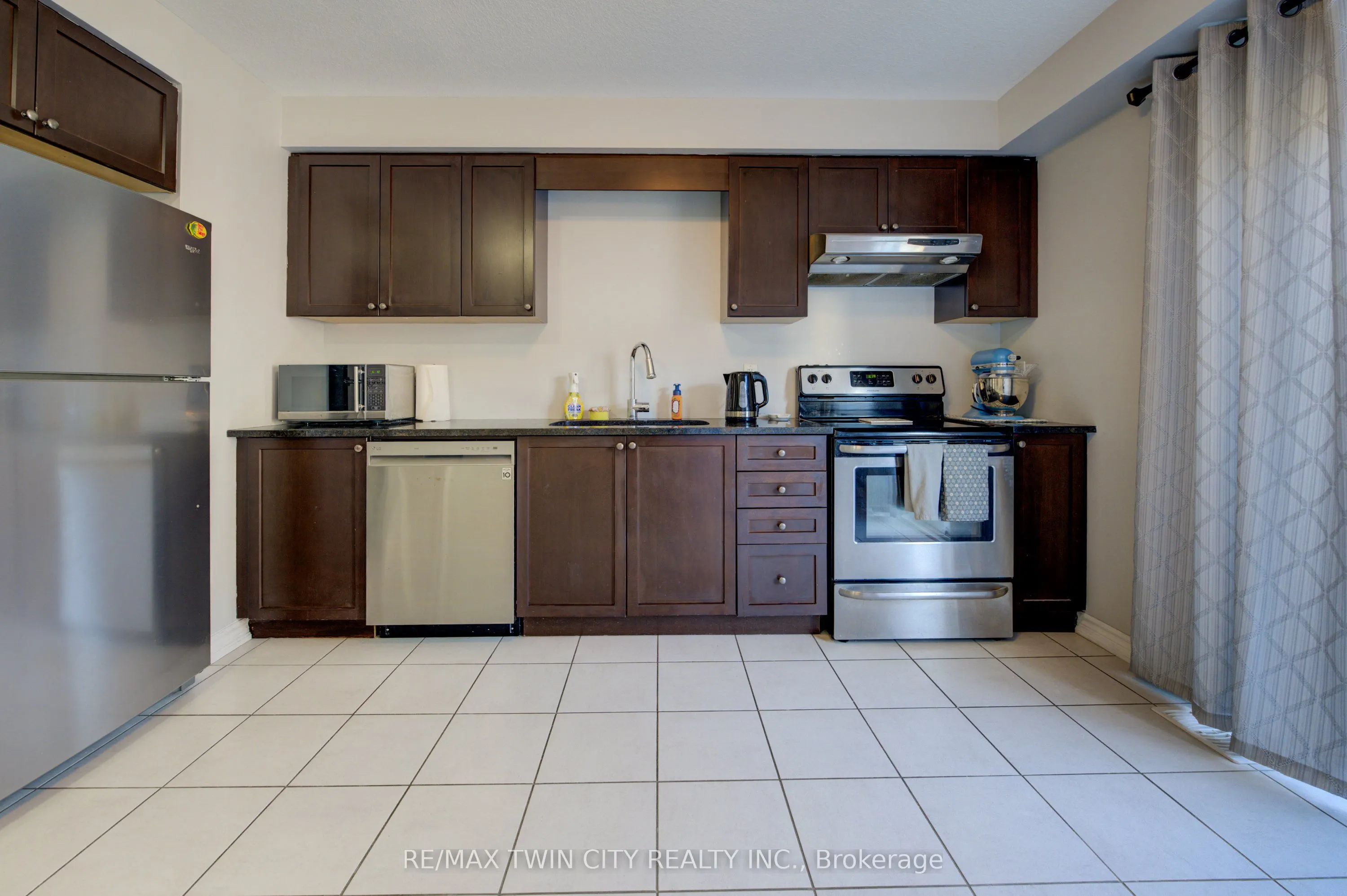 12 Poplar Drive, #35