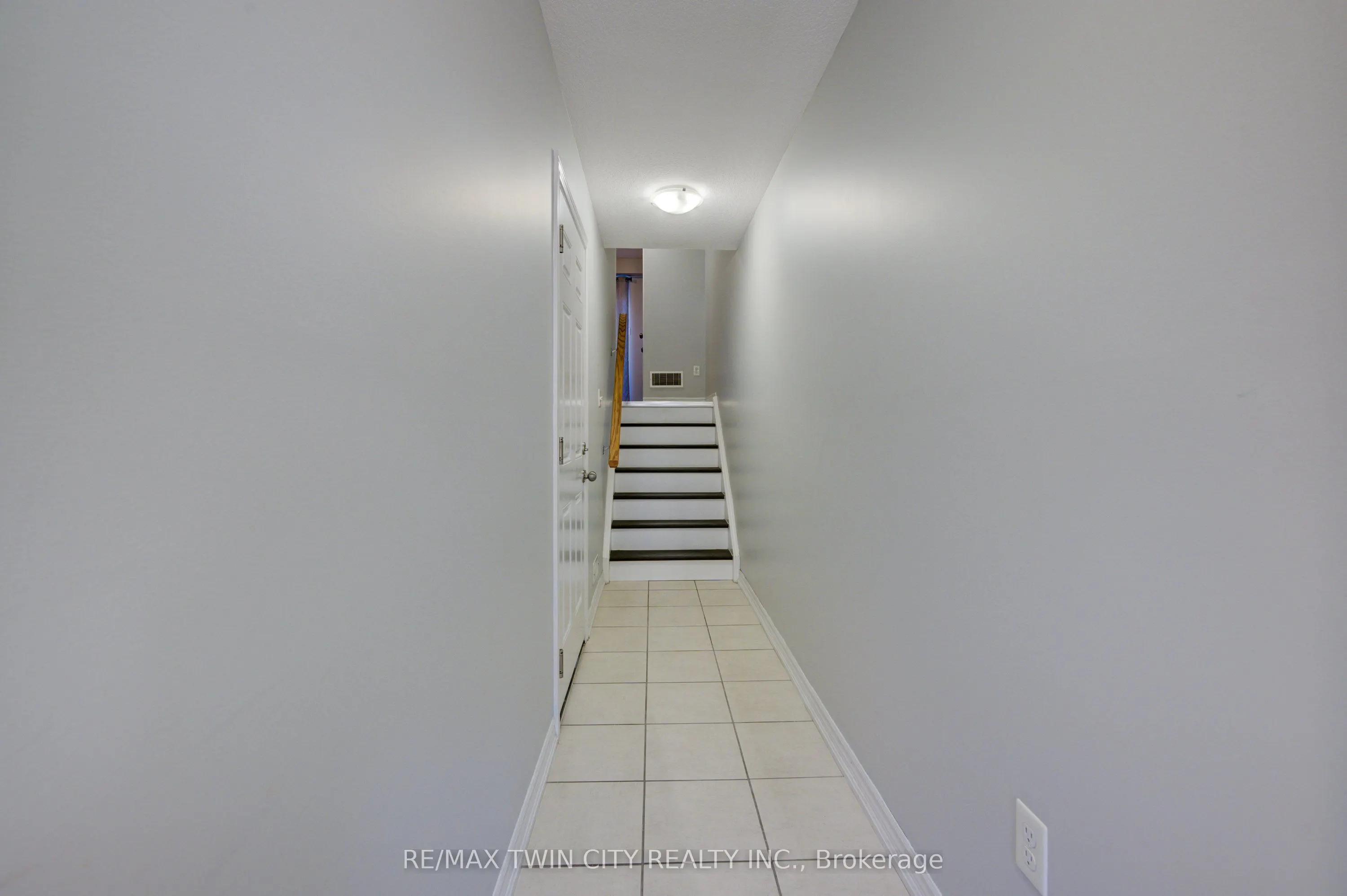 12 Poplar Drive, #35