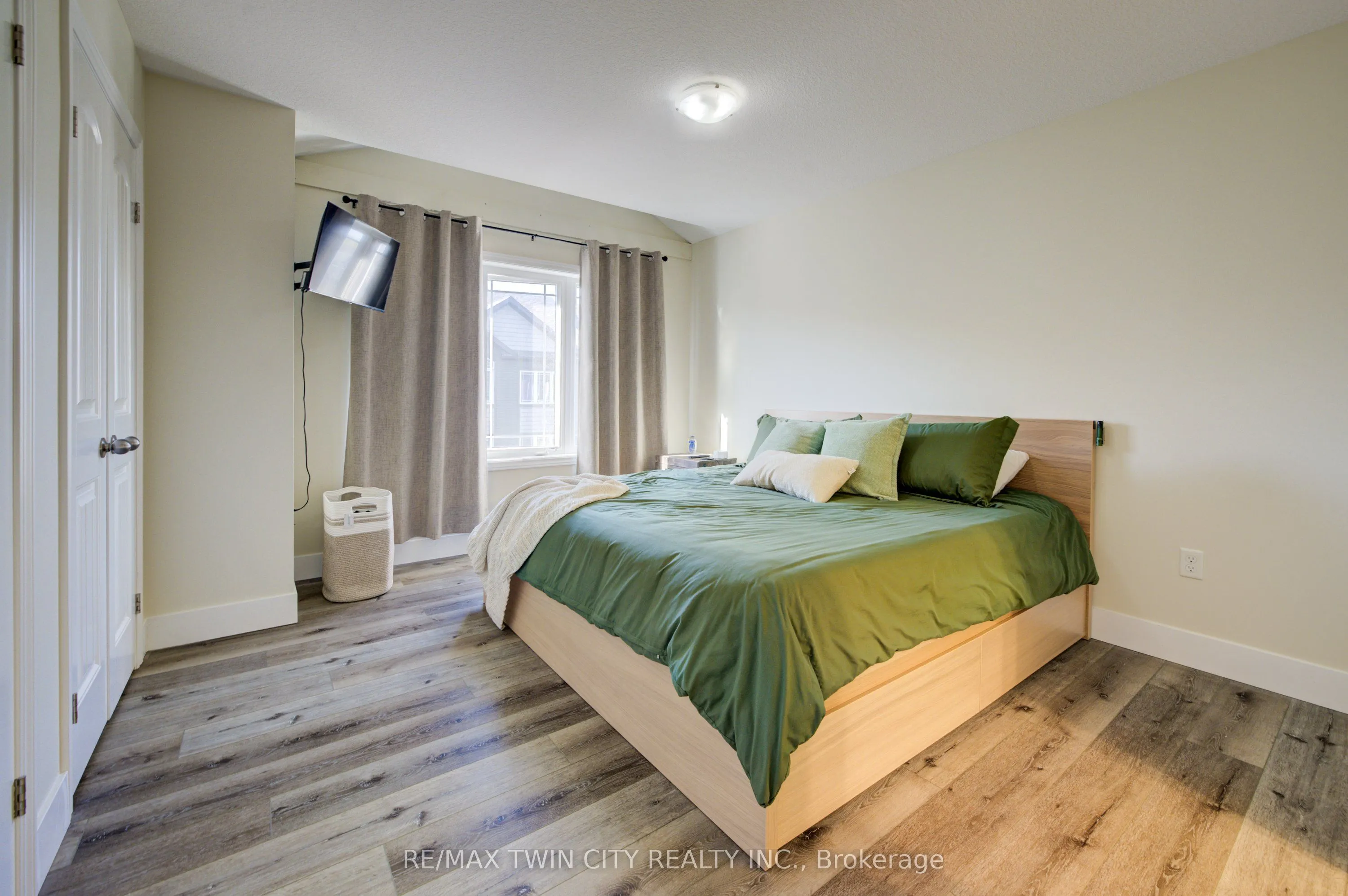 12 Poplar Drive, #35
