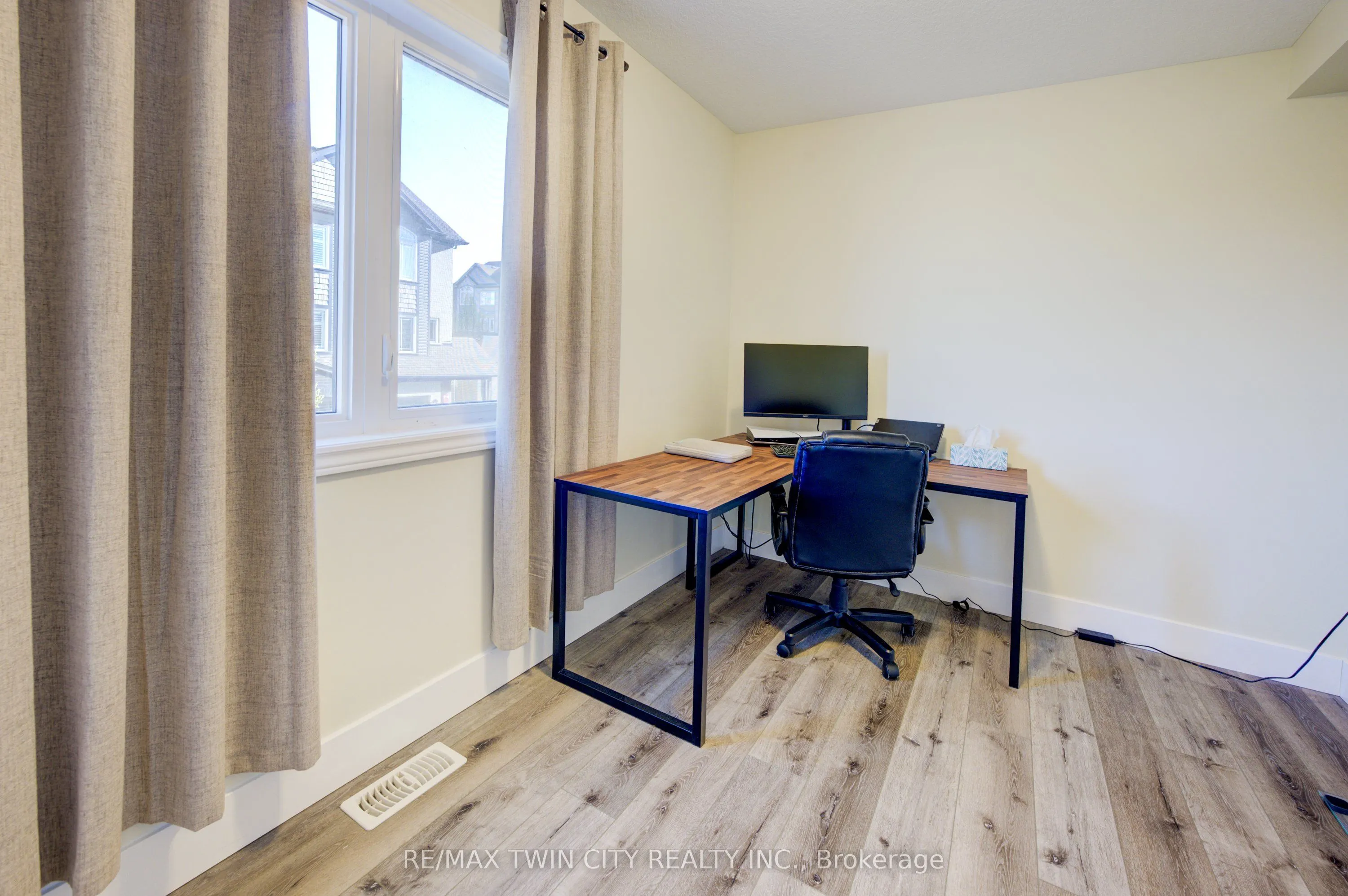 12 Poplar Drive, #35