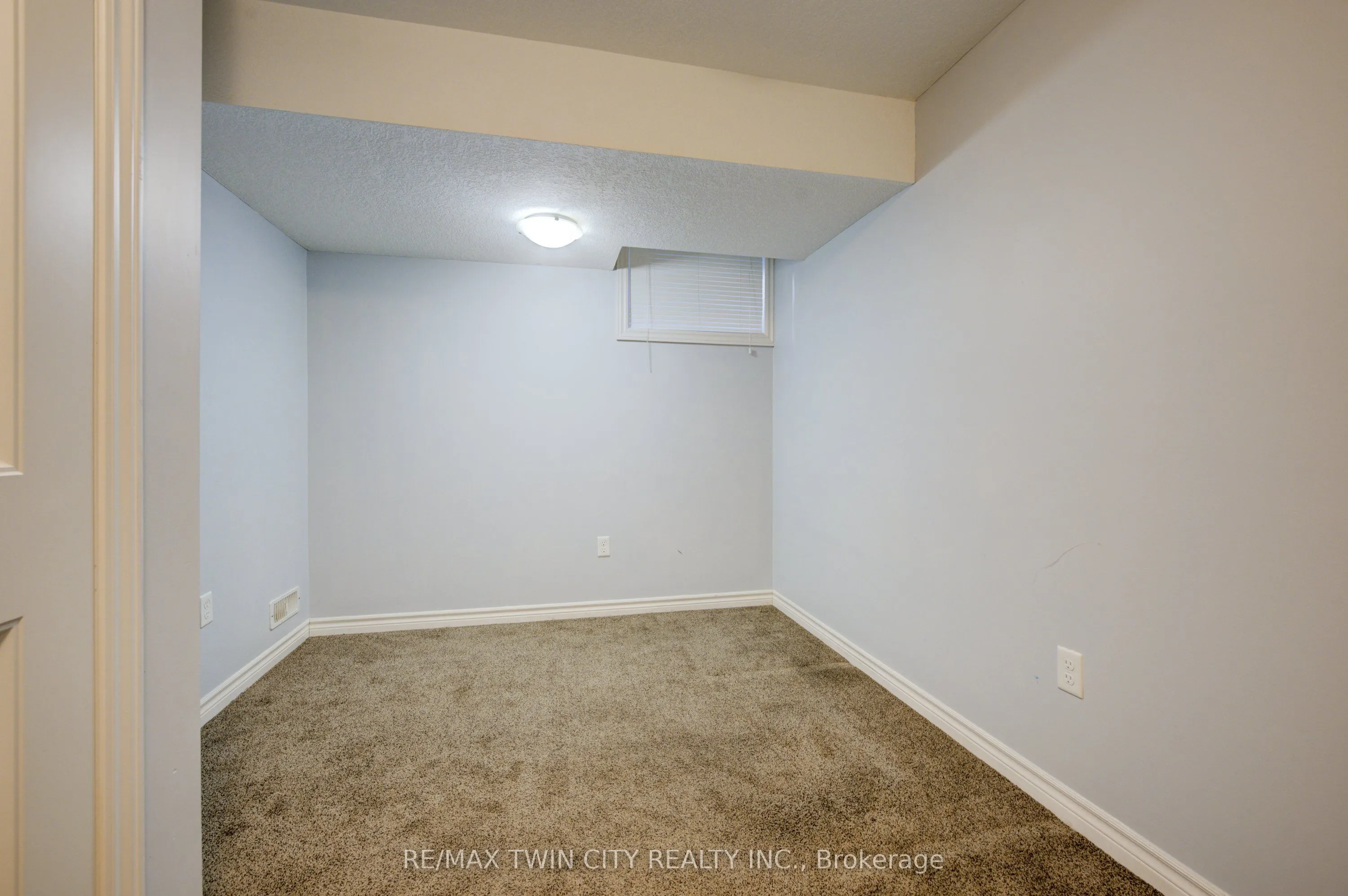 12 Poplar Drive, #35