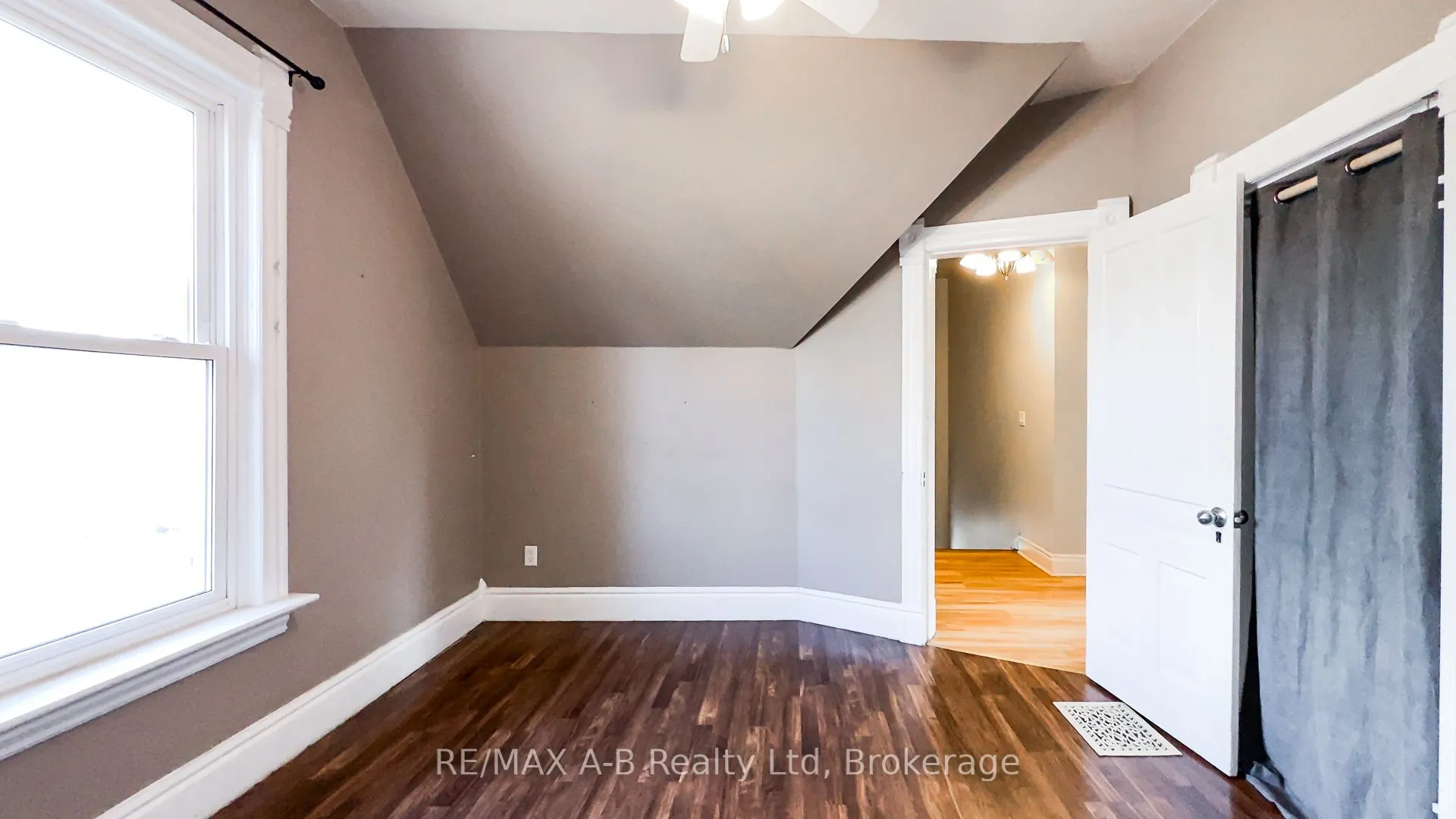 193 Water Street S