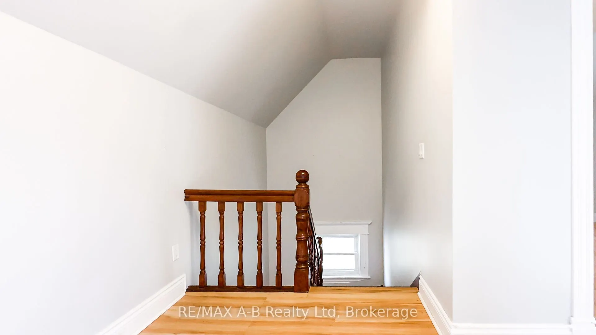 193 Water Street S