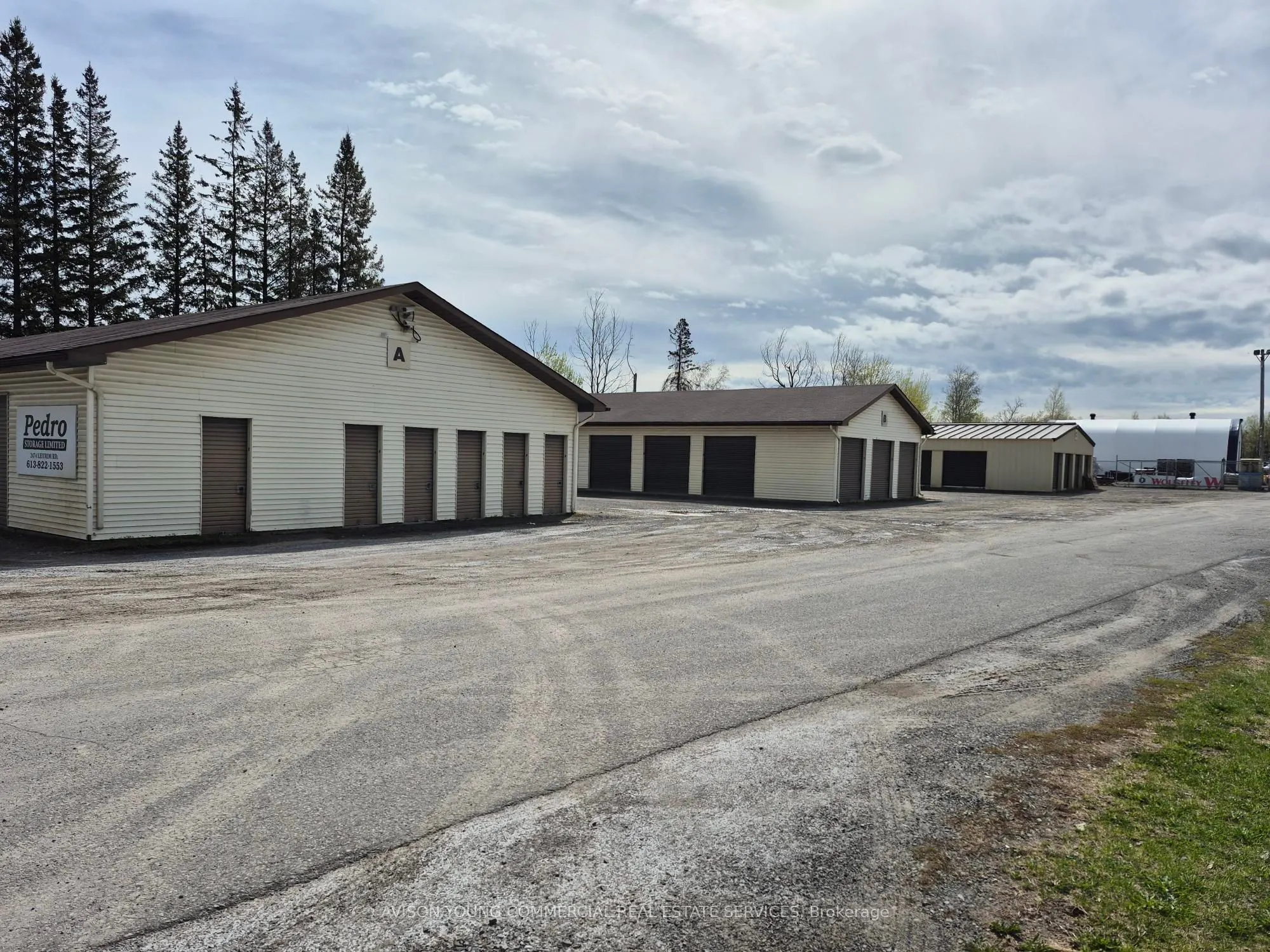 2474 Leitrim Road