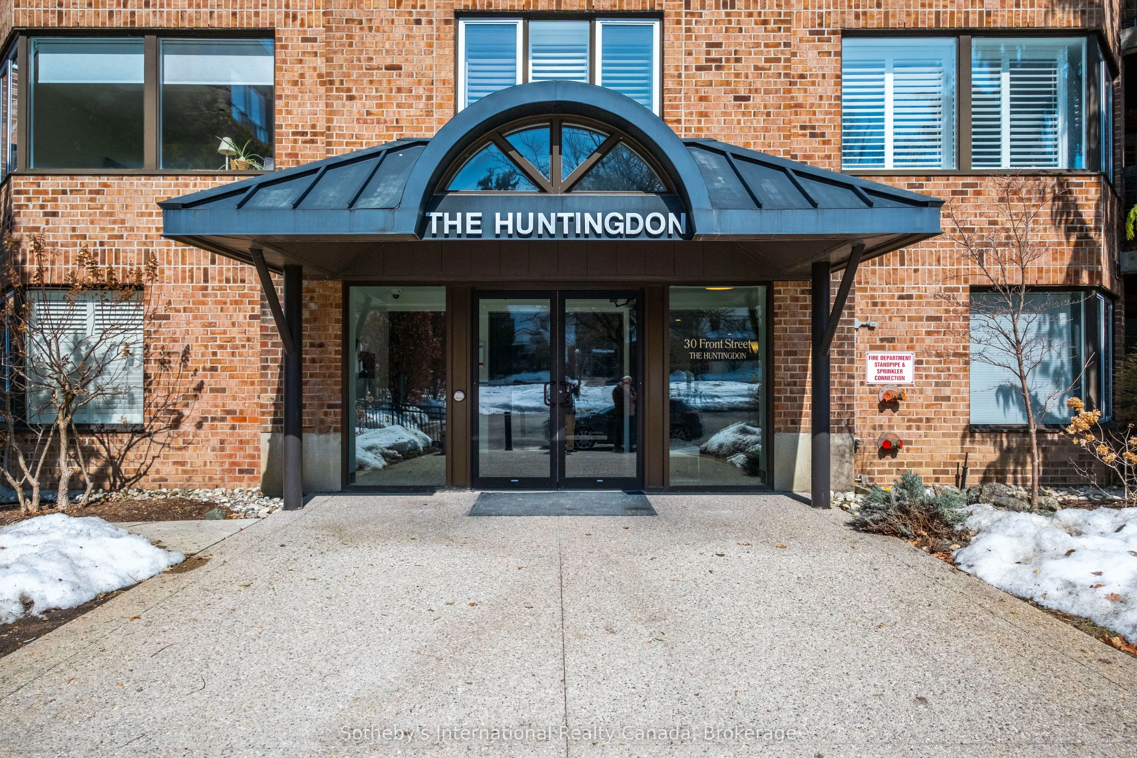 30 Front Street #401