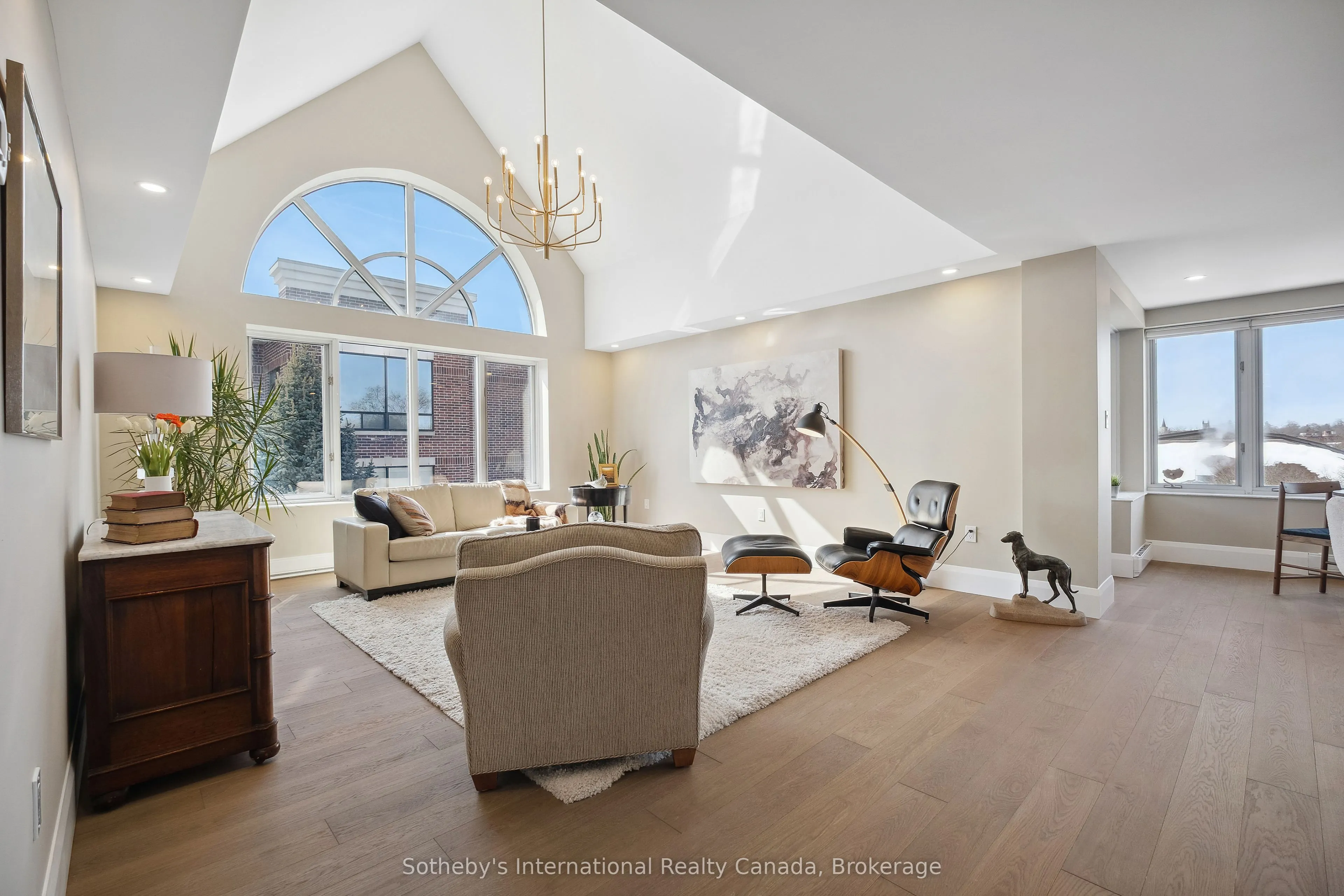 30 Front Street, #401