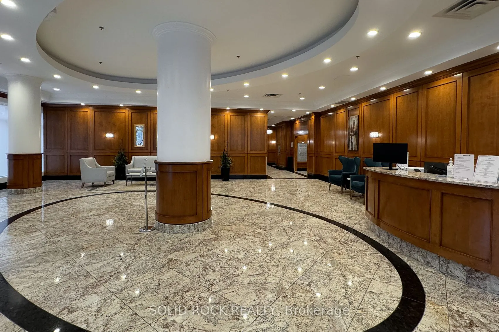 242 Rideau Street, #502