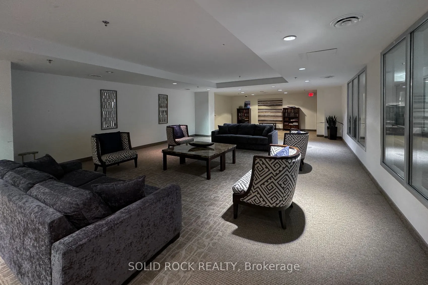 242 Rideau Street, #502
