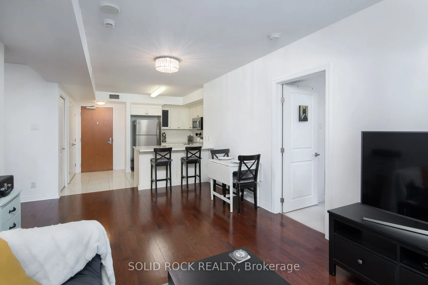 242 Rideau Street, #502