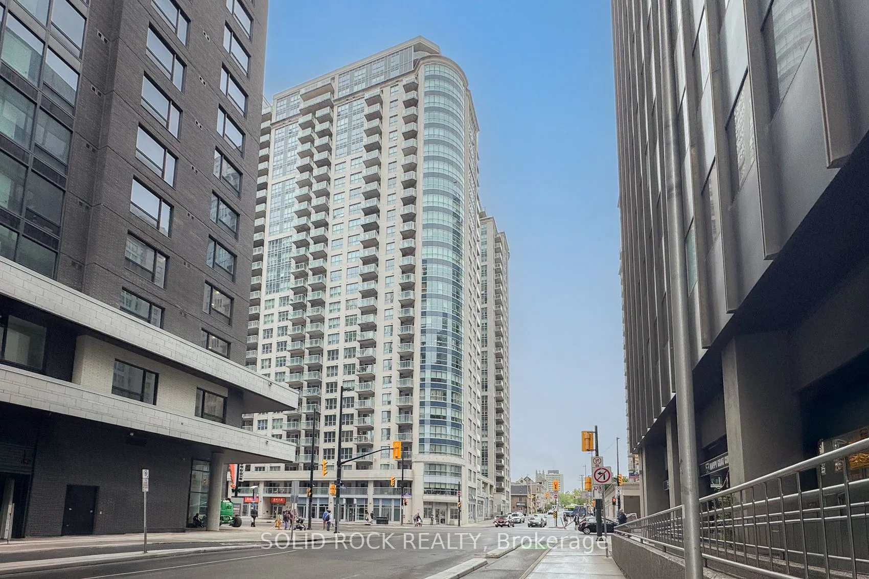 242 Rideau Street, #502