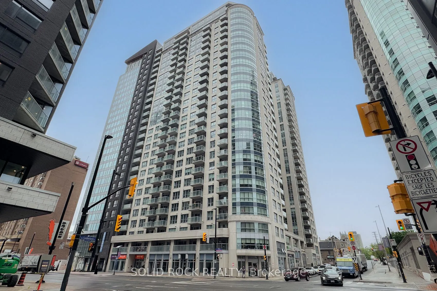 242 Rideau Street, #502