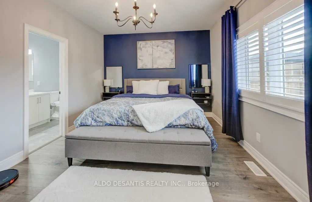 3526 Canfield Crescent