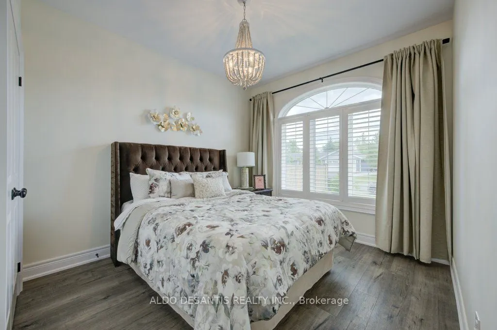 3526 Canfield Crescent
