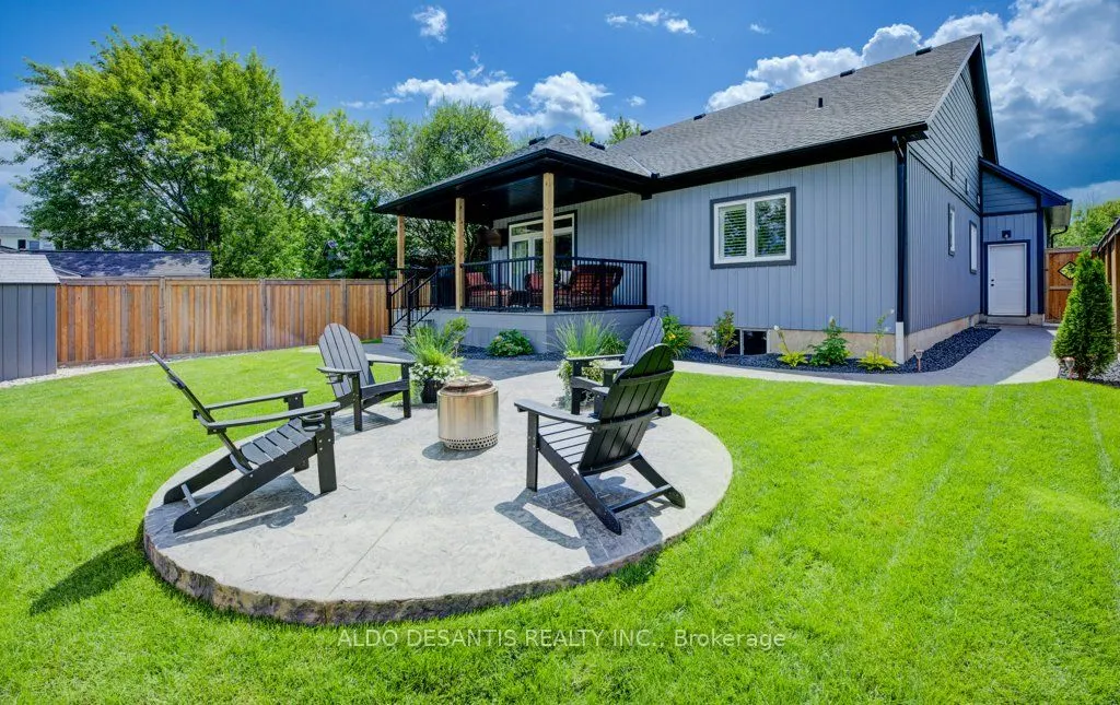3526 Canfield Crescent
