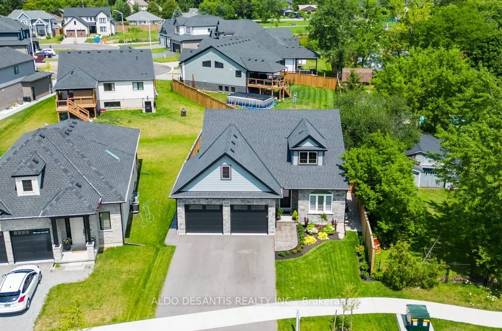 3526 Canfield Crescent