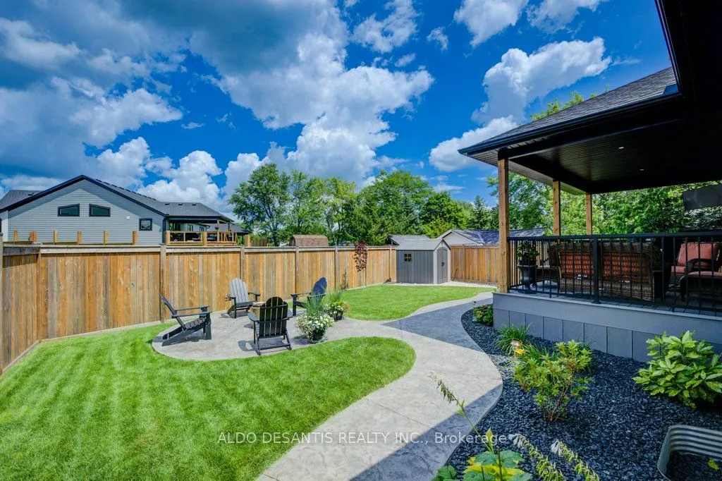 3526 Canfield Crescent