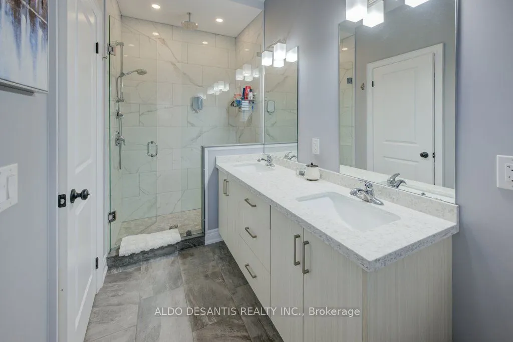 3526 Canfield Crescent