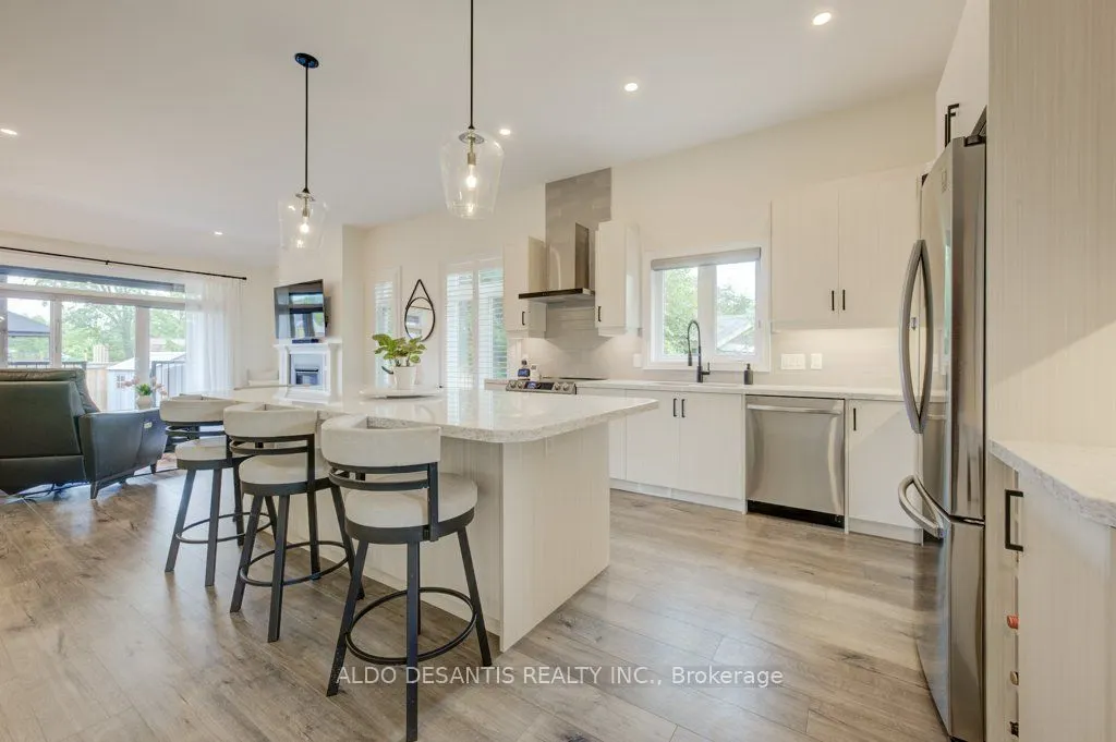 3526 Canfield Crescent