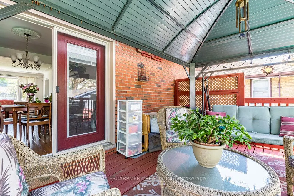 272 Upper Paradise Road