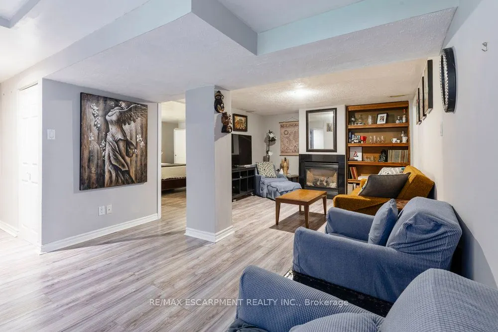 272 Upper Paradise Road