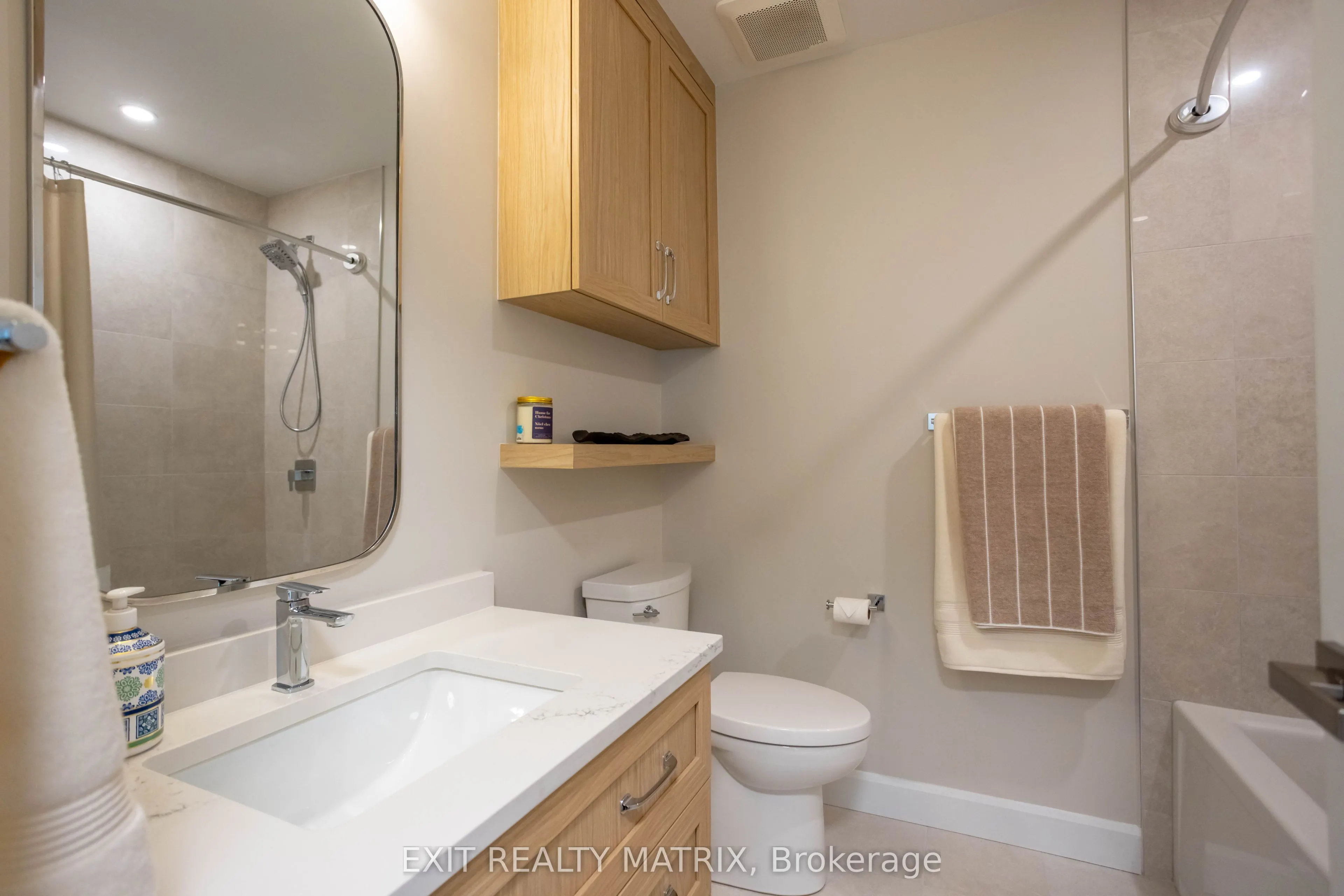 2418 Rideau Road