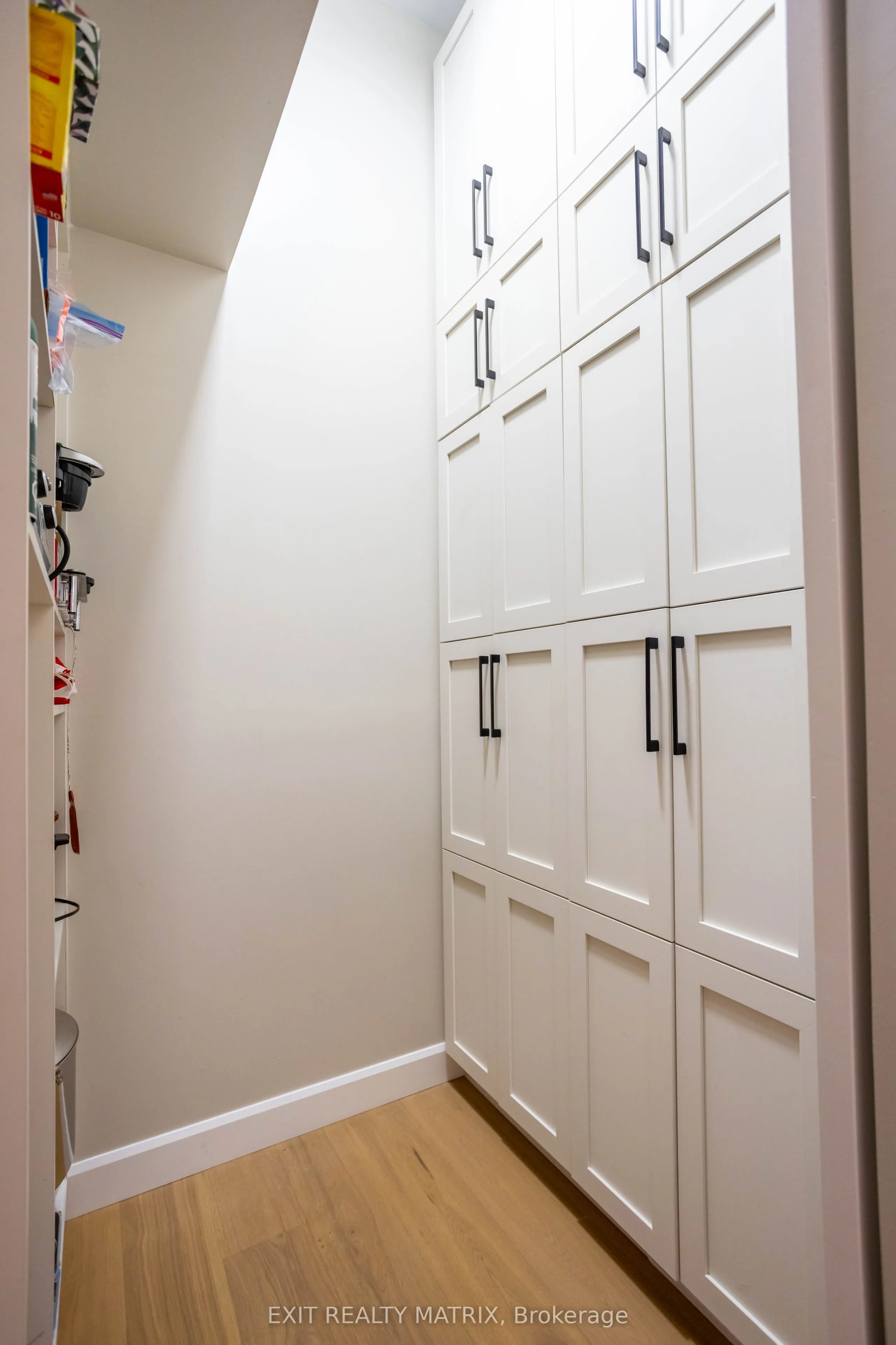 2418 Rideau Road