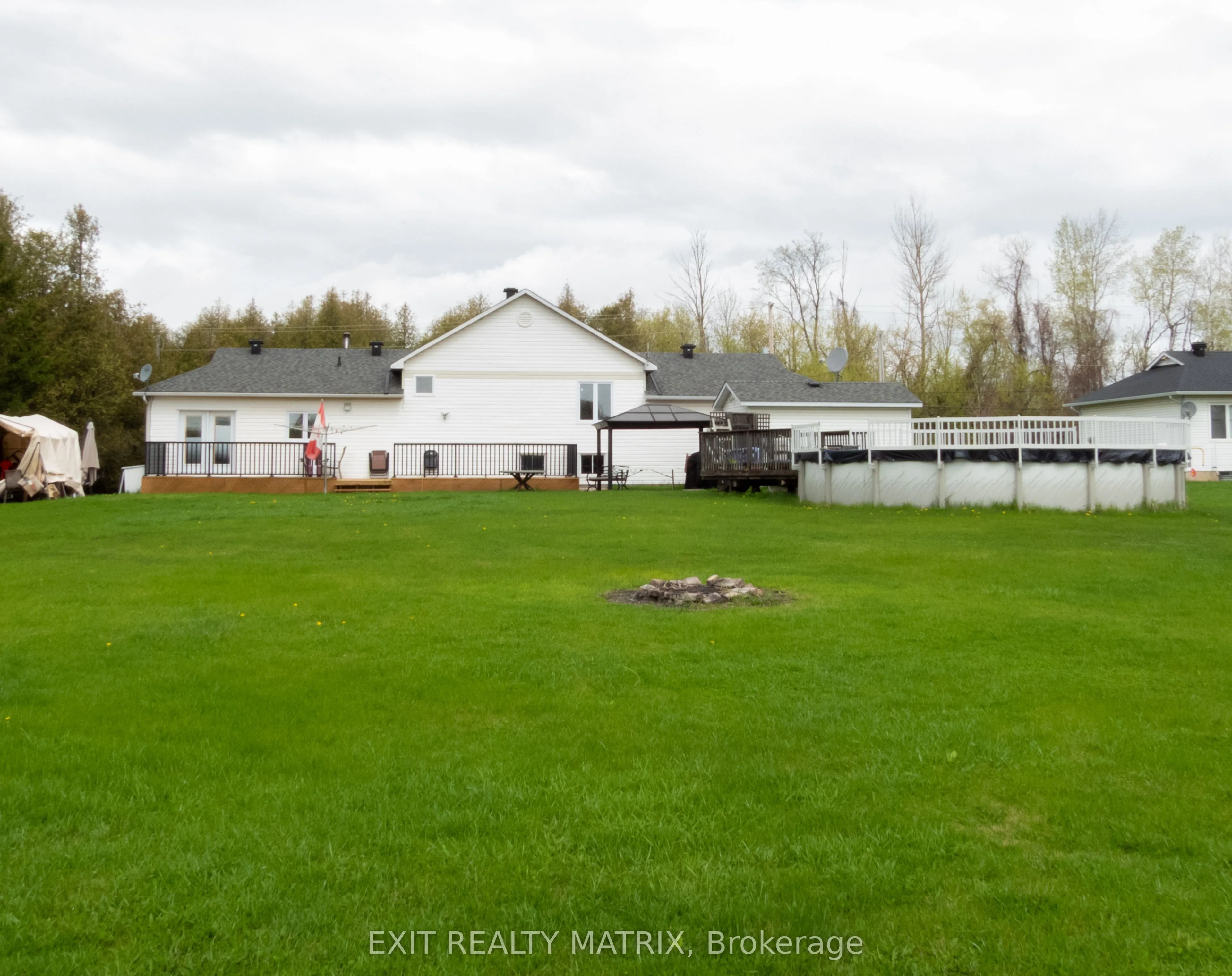 2418 Rideau Road