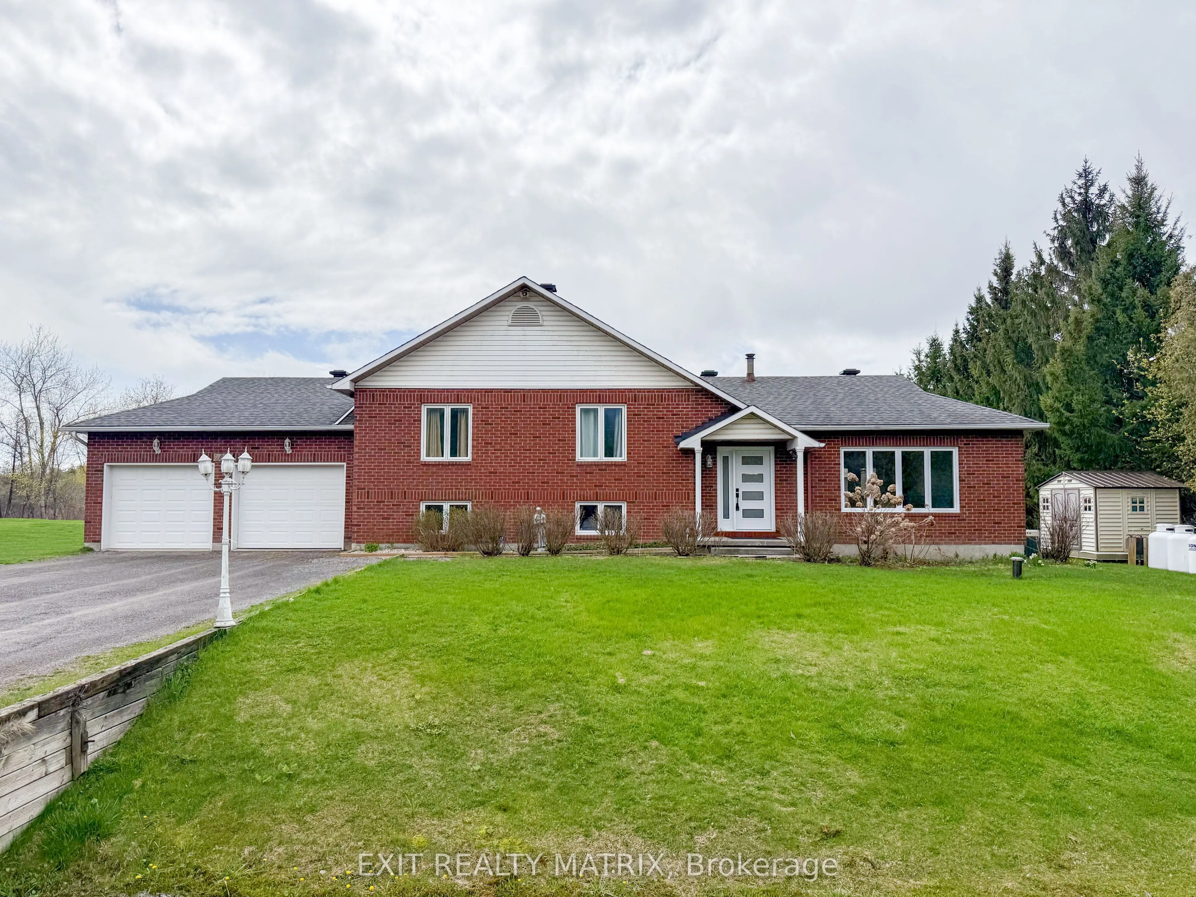 2418 Rideau Road