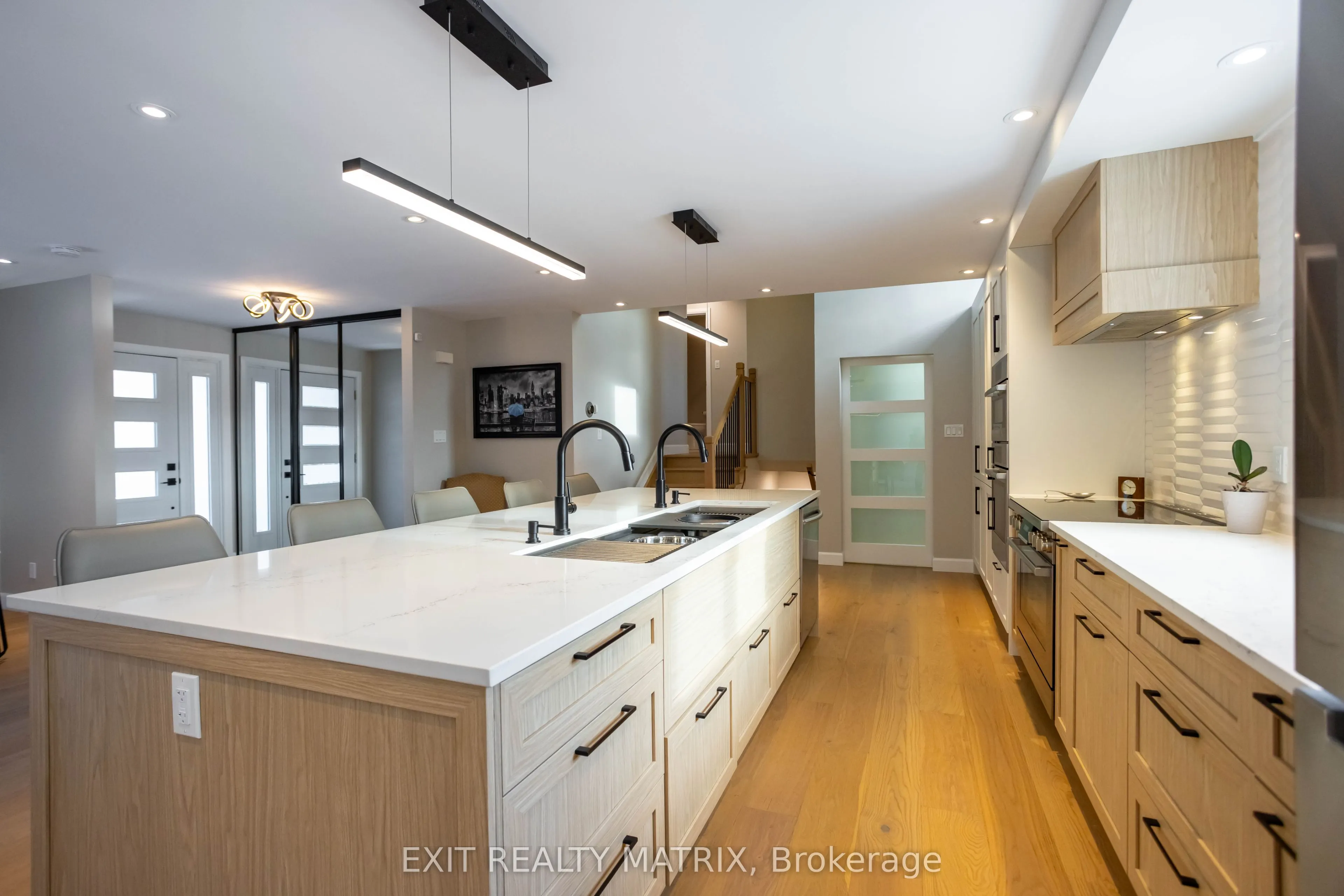 2418 Rideau Road