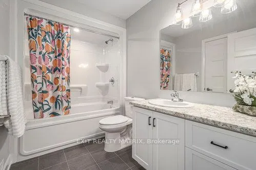 401 Voyageur Place
