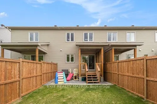 401 Voyageur Place