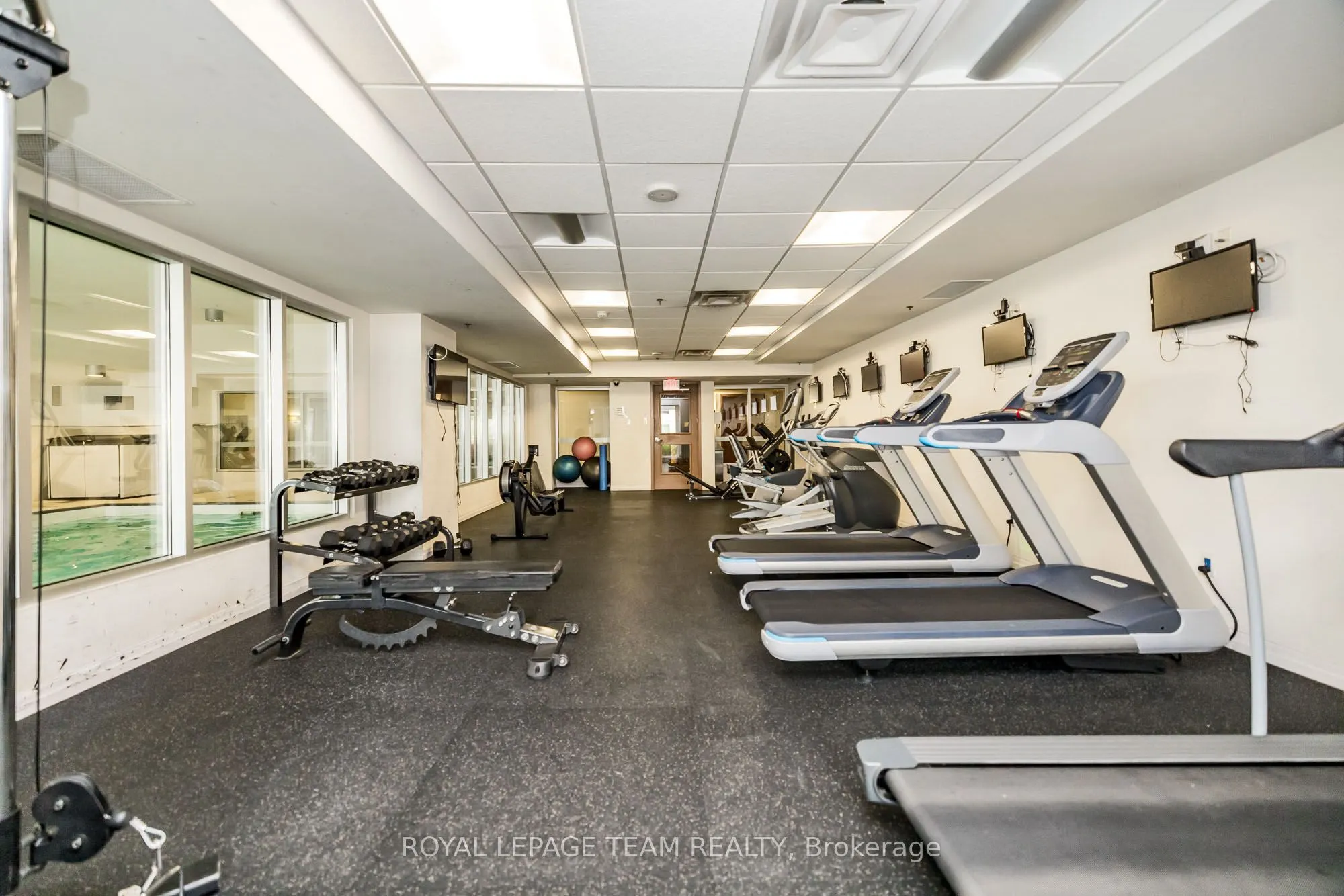 242 Rideau Street, #1809