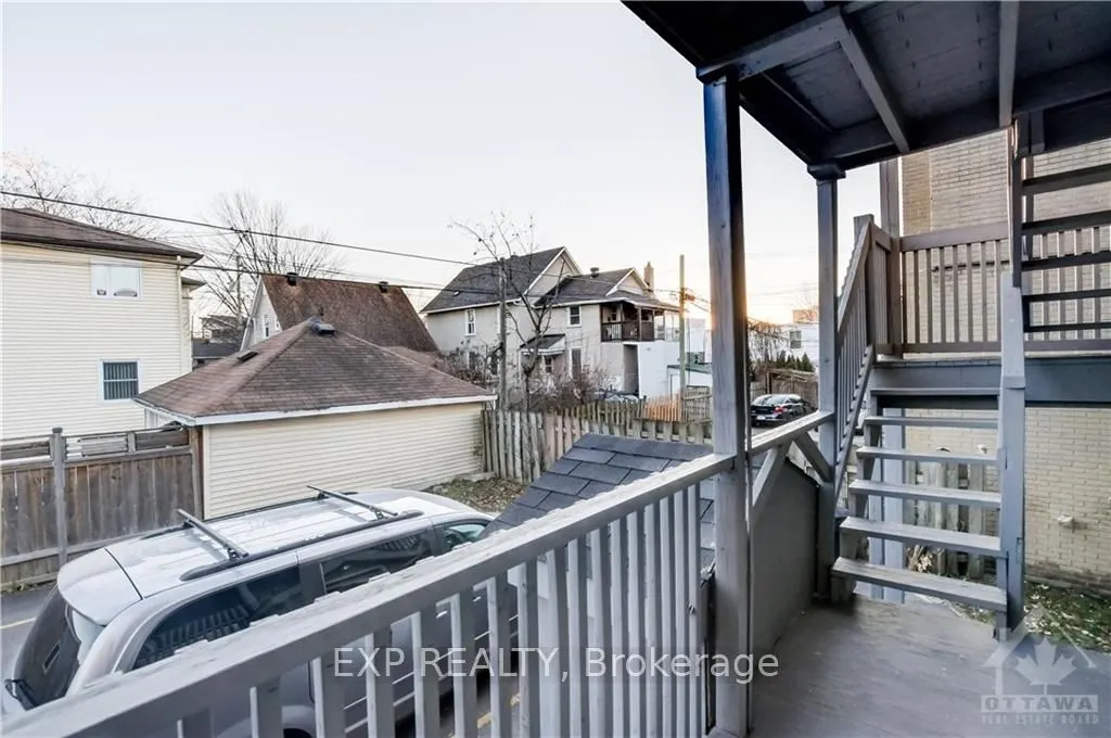 214 CARILLON Street