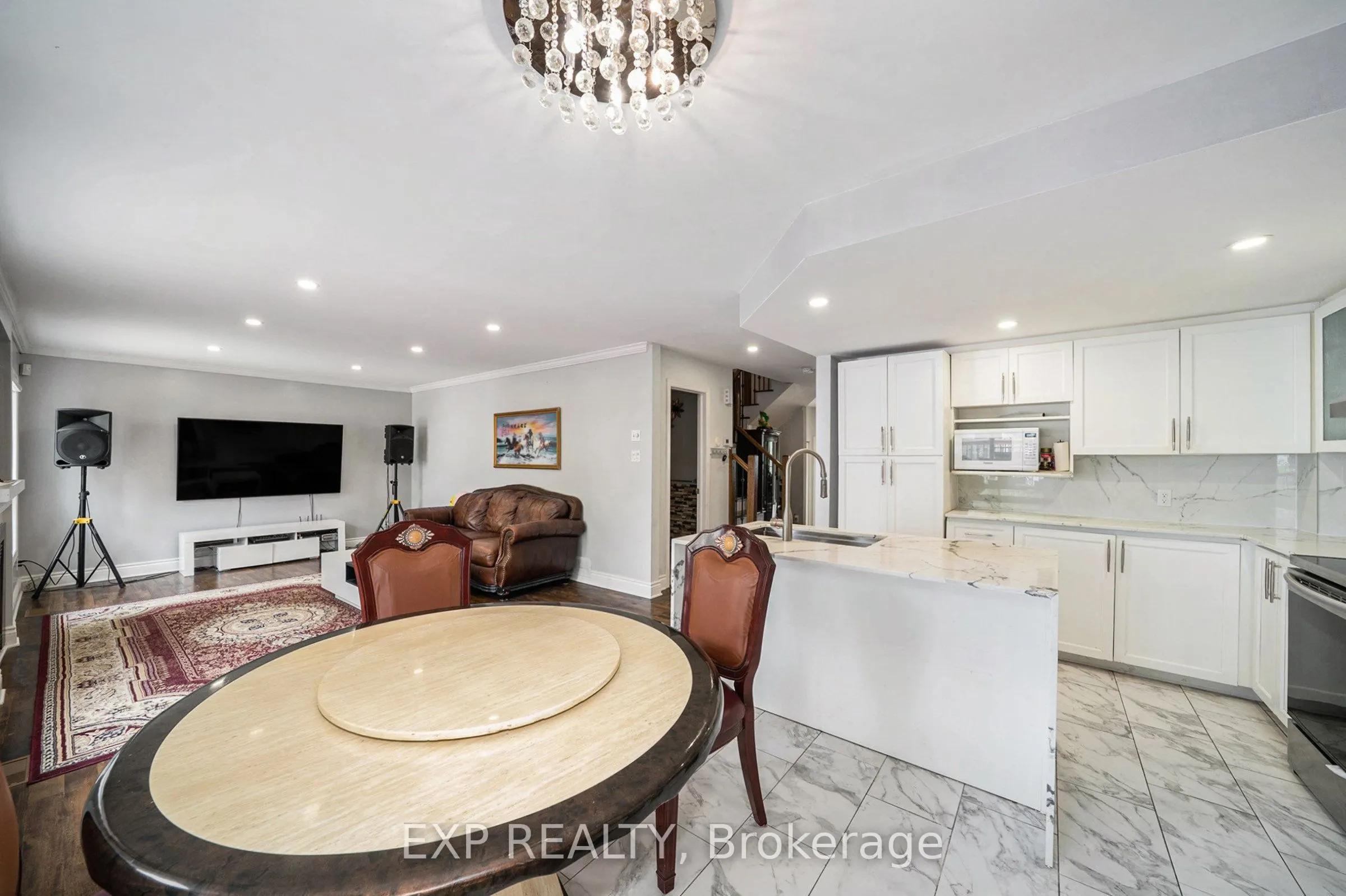 340 Stoneway Drive